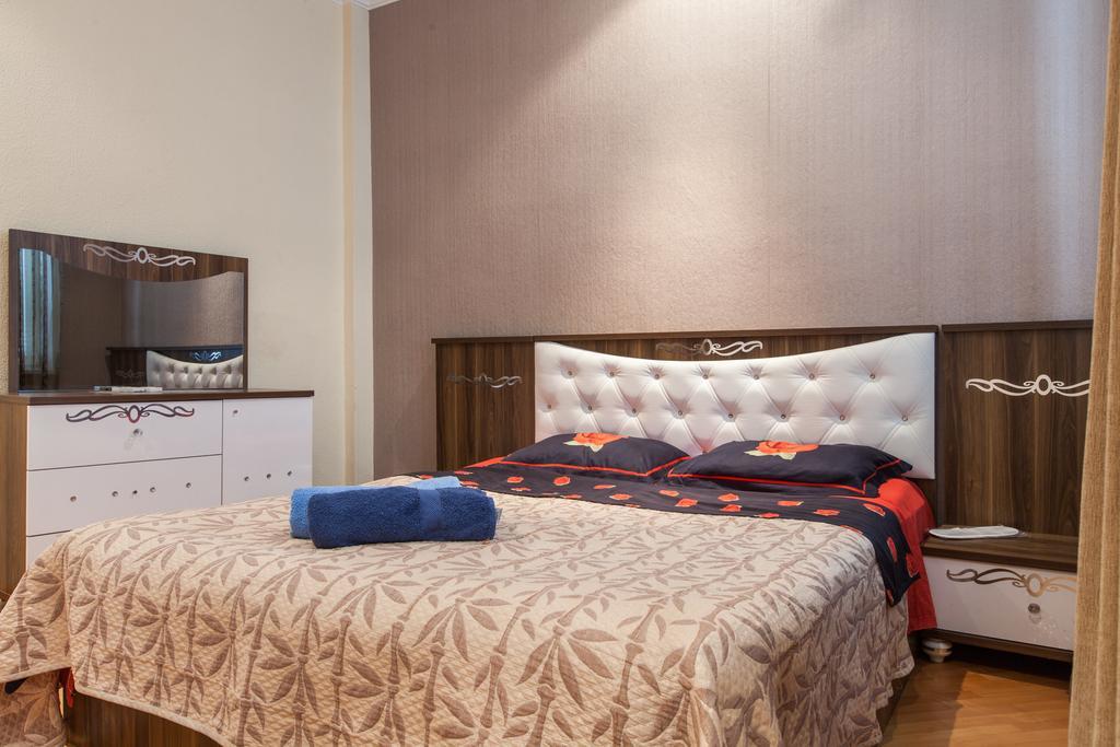 Sweet Home Apartment Tbilisi Room photo